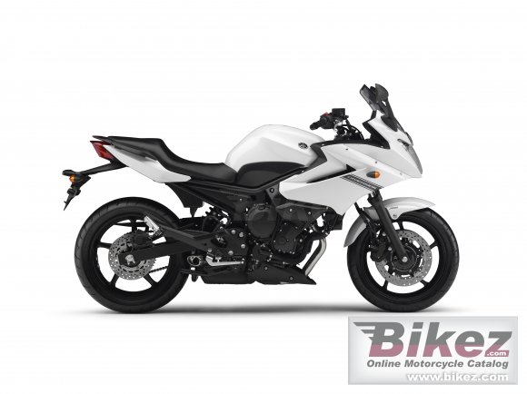 2013 Yamaha XJ6 Diversion photo